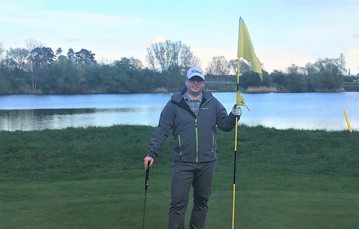 Doc. MUDr. Petr Fulín, Ph.D. ve volném čase rád hraje golf, Stará Boleslav 2017.