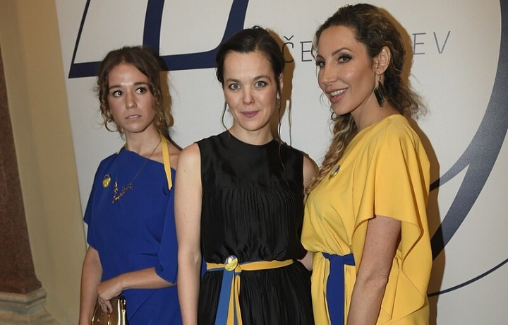 Olga Lounová, Aneta Kernová a Liana Janečková na Českom love v roku 2022