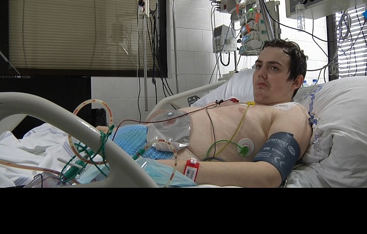 Daniel krátce po operaci v roce 2018.