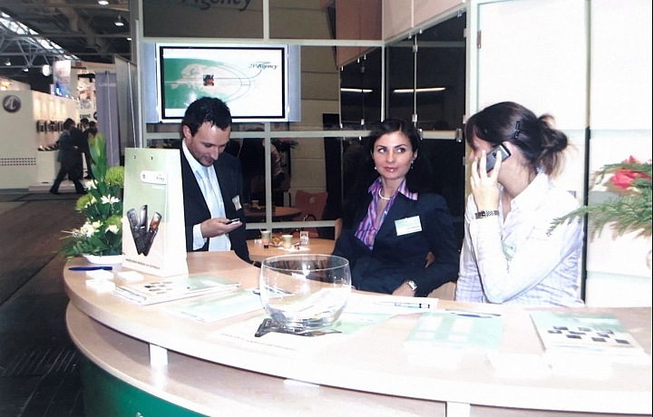 Jedna z jejich prvých prác bola vo známej kórejskej spoločnosti, kde sa naučila time managementu.