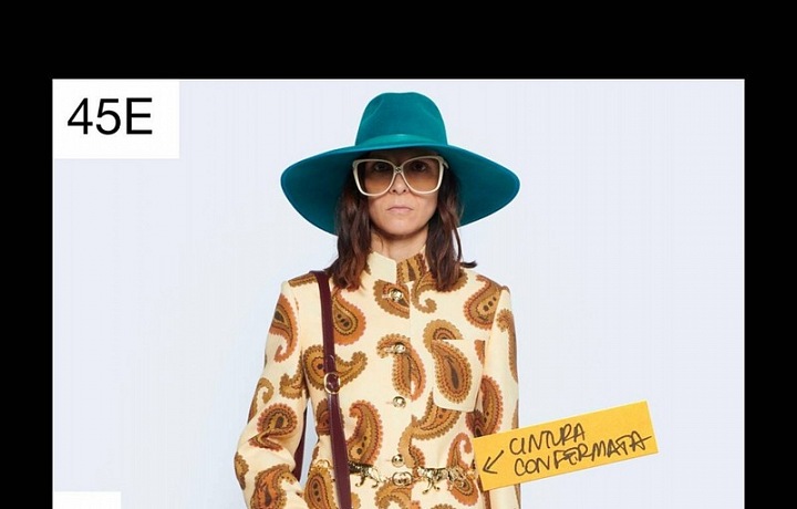 Žena v béžovém kostýmu Gucci Resort 2021