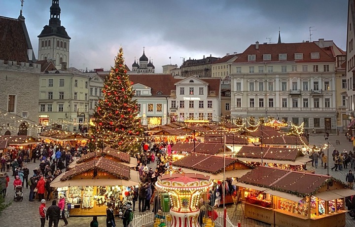 Vianočný trh v Tallinne je korunovým klenotom Vianoc v Estónsku
