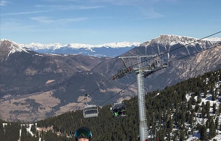 MUDr. Jana Keilová si ráda zalyžuje v italských Dolomitech