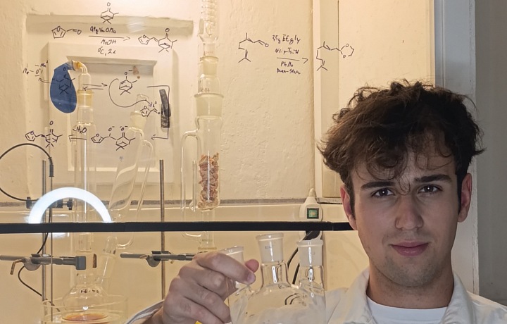 Mladý slovenský vedec Adam Kovalčík