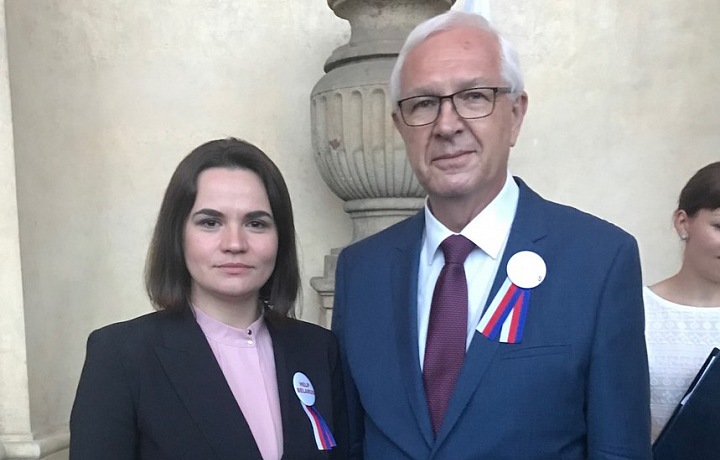 Jiří Drahoš se Svjatlanou Cichanouskou v Senátu