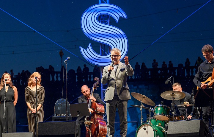 Marek Vrabec na letošním závěrečném koncertě nového festivalu Prague Sounds