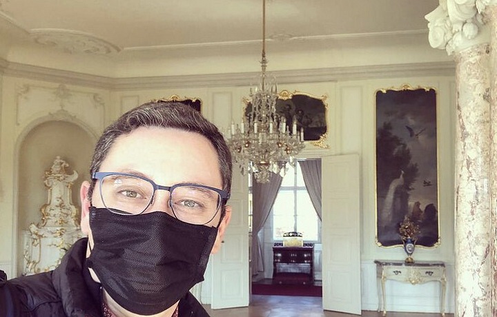 Jiří Ovčáček na zámku v Lánech.