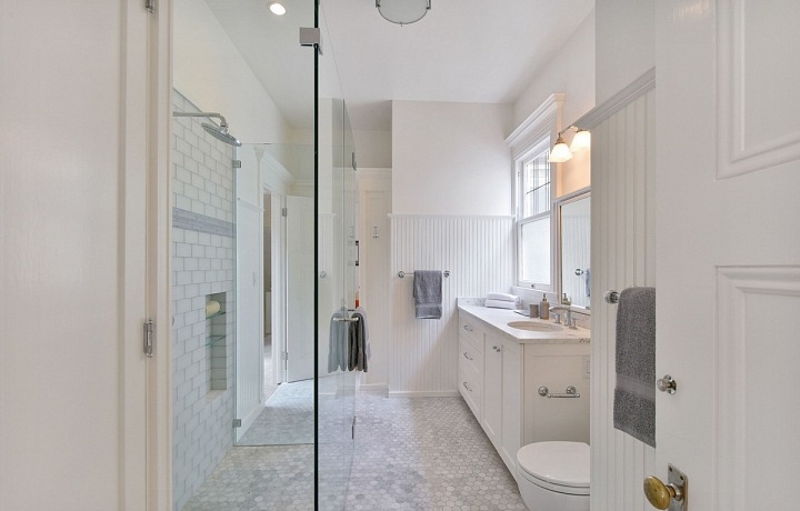 Julia Roberts, koupelna ve vile v San Francescu