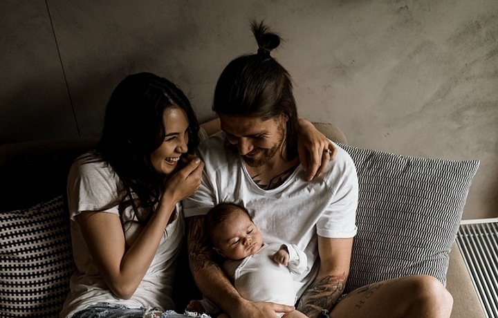 Kristýna s manželem a synkem. 