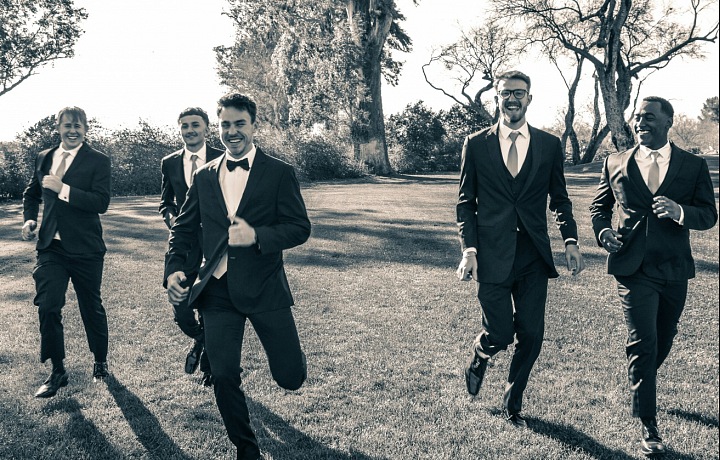 Svadby vo Švédsku sú plné smiechu