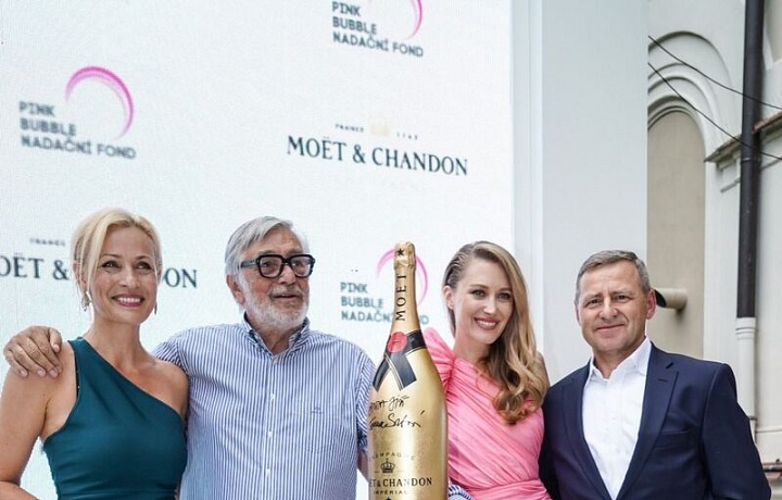 Martina Šmuková s Jiřím Bartoškou. 