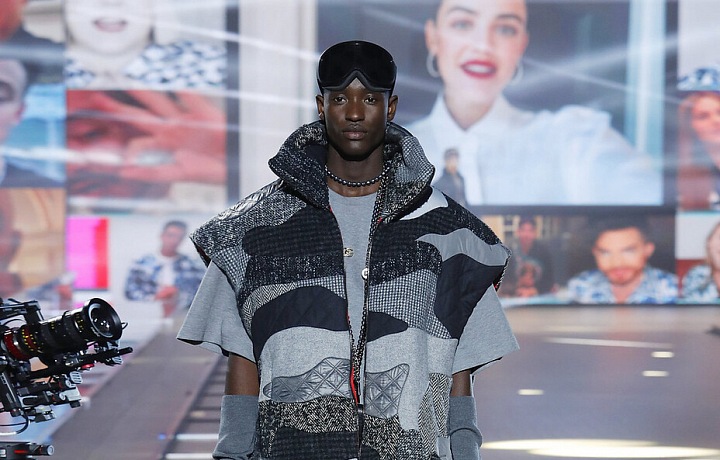 Muž na přehlídce Dolce & Gabbana FW2021
