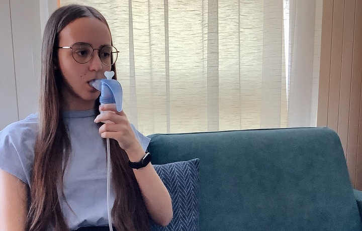 Daniela musí každý deň inhalovať