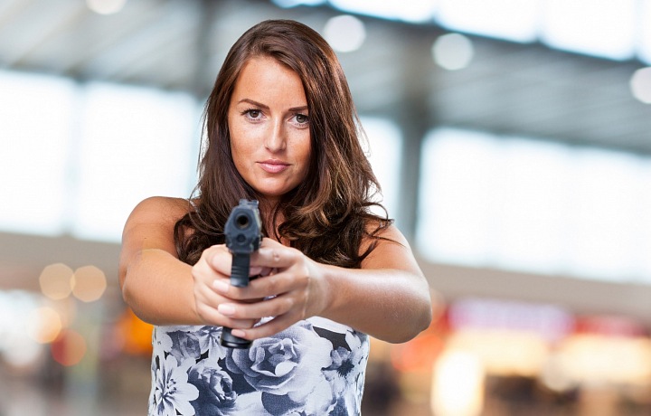 Stalking je forma psychického prenasledovania, pri ktorej sa páchateľ snaží nadobudnúť alebo udržať kontrolu nad obeťou