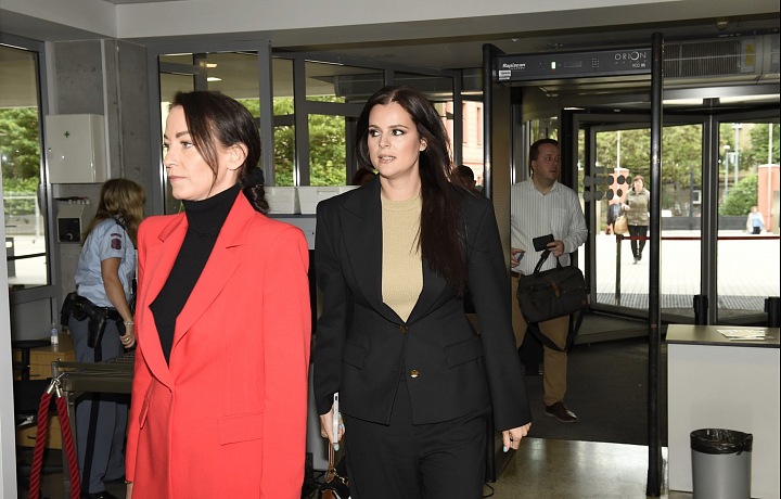 Ornella byla podporou Agáty také u soudu