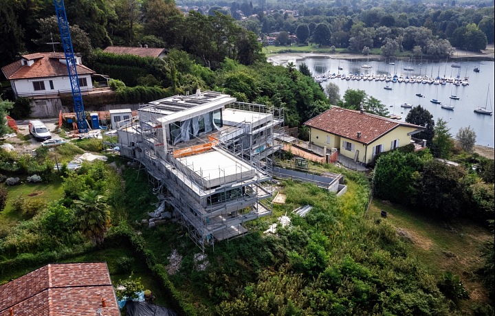 Rozestavěná vila Pavla Nedvěda a Dary Rolins
