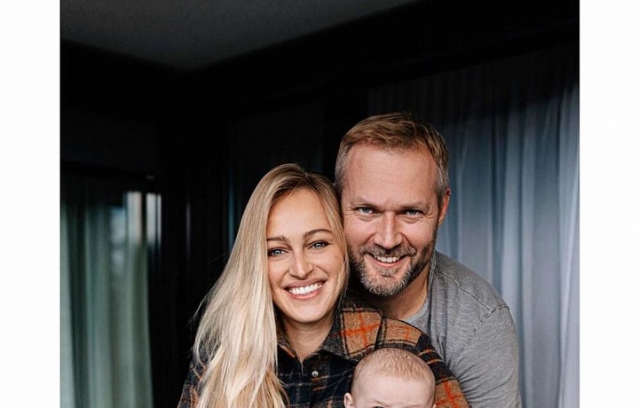 Renata s manželem a dcerou.