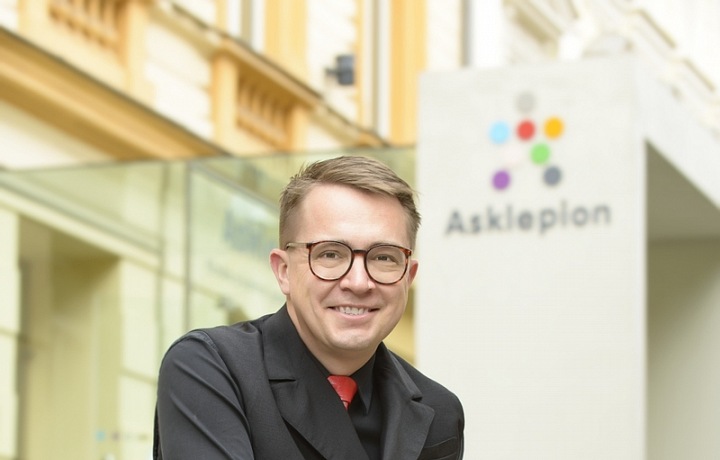 Roman Šmucler a klinika Asklepion