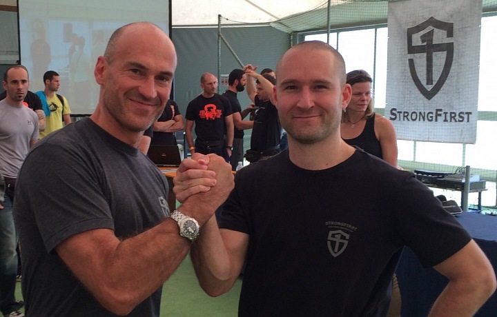 Pavel Macek s učitelem síly, kondice a dýchání Pavlem Tsatsoulinem