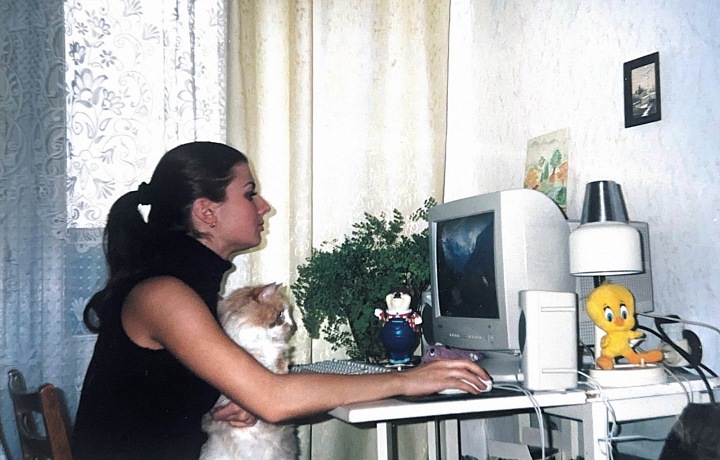 Svoju cestu začala v malom byte o 38 metroch štvorcových v Kyjeve.
