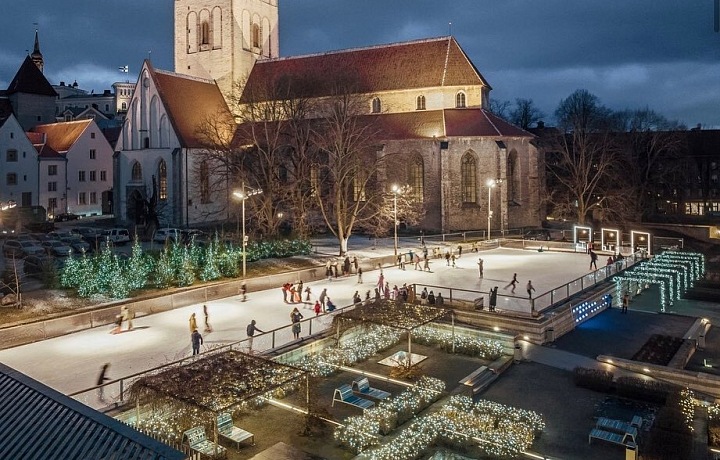 Kluzište neodmysliteľne patria k vianočným sviatkom aj v Estónsku