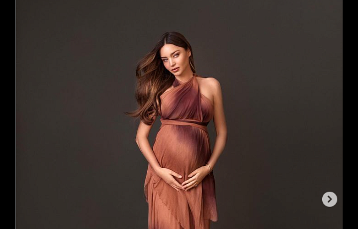 Miranda Kerr očakáva svoje štvrté dieťa
