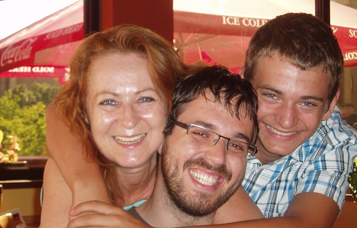 Herečka se svými syny. 