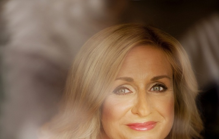 Terezie v růžových šatech. 