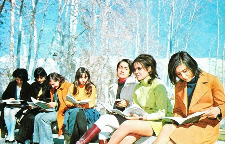 Iránske ženy před islámskou revolucí v roce 1979