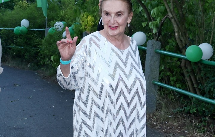 Eva Holubová