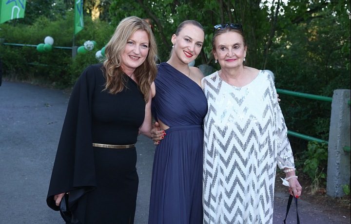 Eva Holubová s dcérou Karolínou