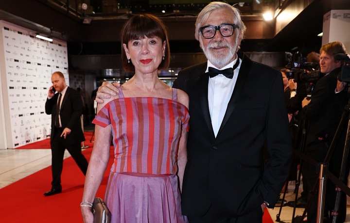 Andrea Bartošková s Jiřím Bartoškou v roku 2024
