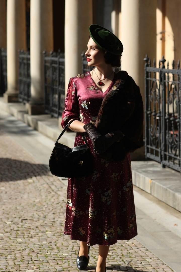 Prvorepubliková žena. Móda první republiky byla rovněž velice "světová"