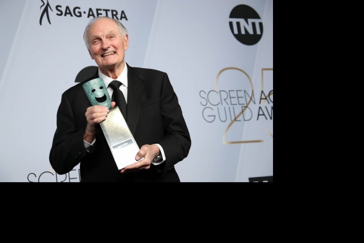 Alan Alda s cenou