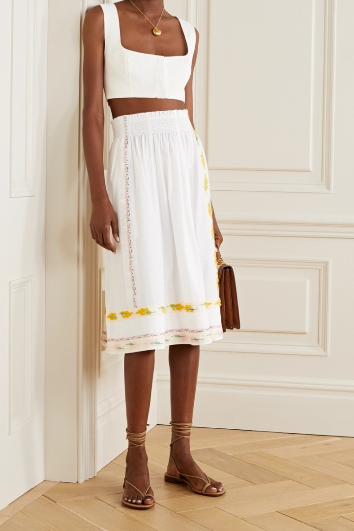Bilá midi sukně s výšivkou