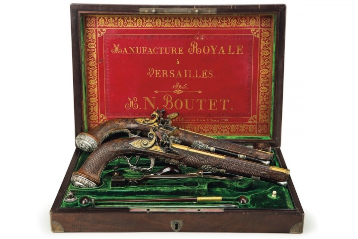 Set pistolí vydražených na aukci za 1,9 mil. dolarů