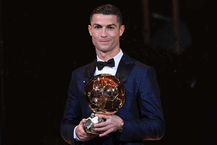 Cristiano Ronaldo s trofejí