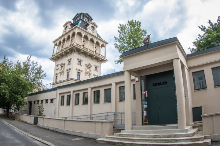 Vodárenská věž na Letné