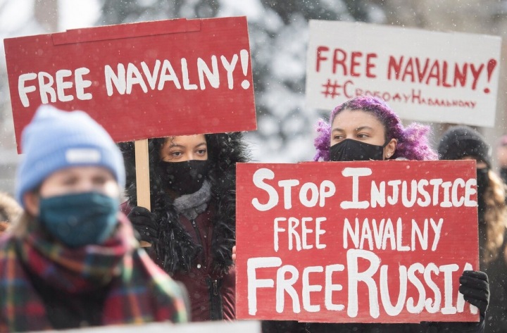 Demonstranti v Rusku. 