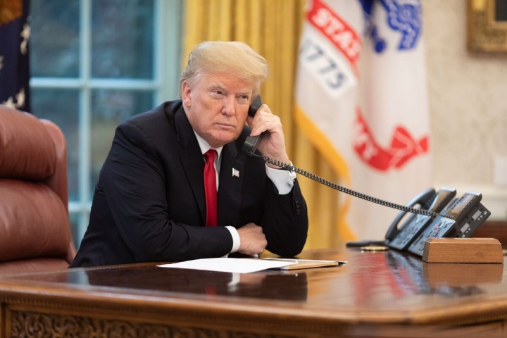Donald Trump na telefonu