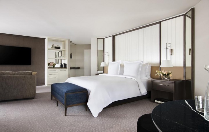 Hotel Four Seasons v Sydney. 