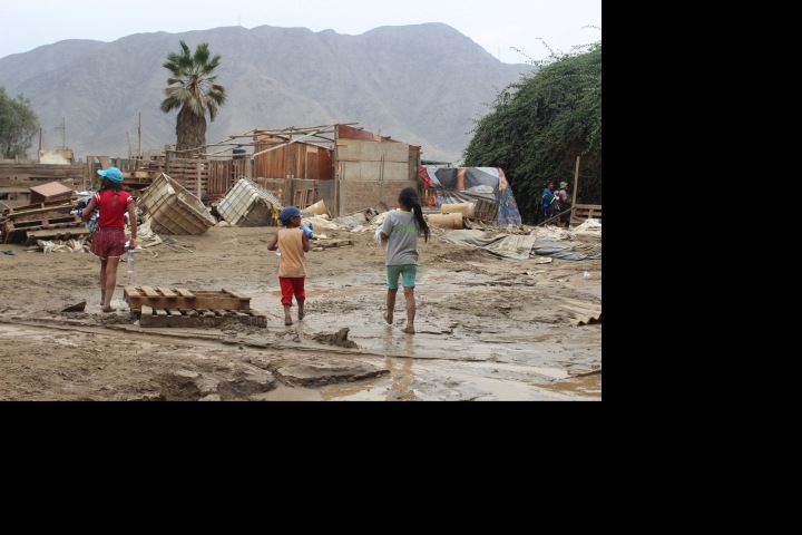 Dva hurikány najednou mohou způsobit nevyčíslitelné škody.