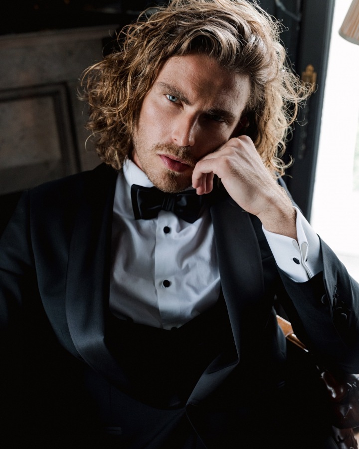 Matteo Farneti sa živí ako model
