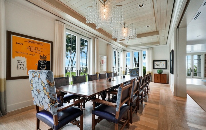 Jídelní část domu rodiny Stallonových