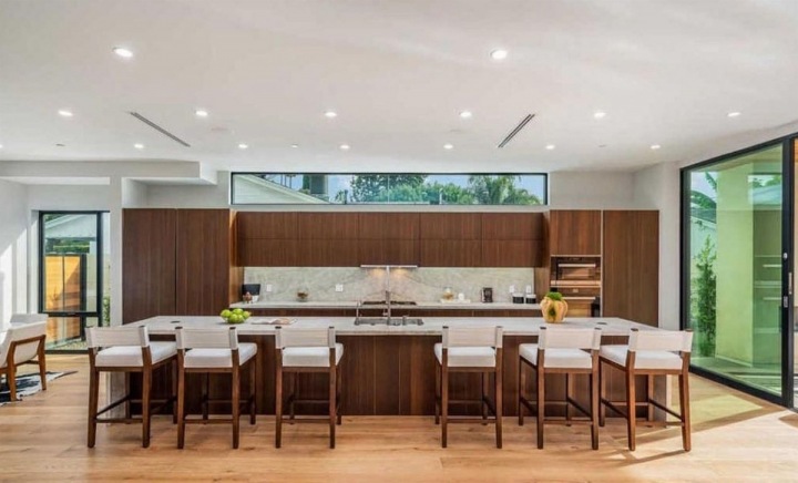 Kuchyně v sídle Johna Legenda, Hollywood