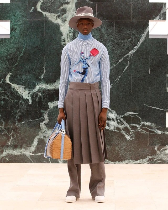 Muž na přehlídce Louis Vuitton FW2021