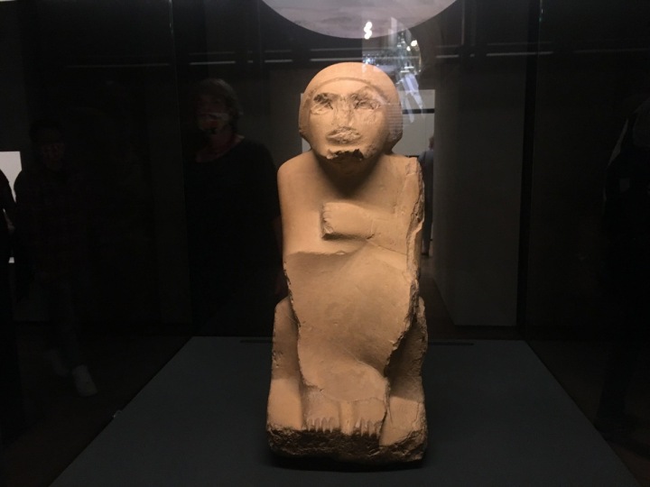 Muž z Abussíru je pět tisíc let stará soška. 