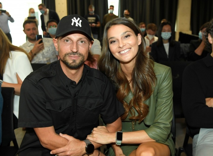 Stylista Filip Vaněk a modelka Nikol Švantnerová. 