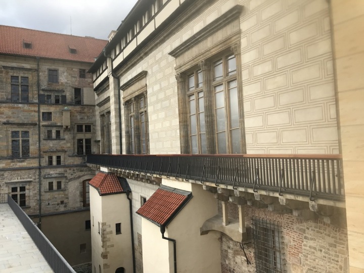 Okna Vladislavského sálu