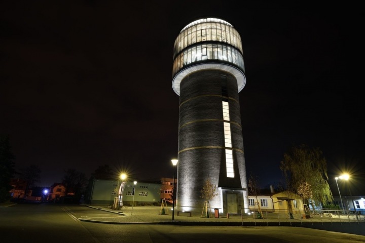 Pohled na vodojem zepředu